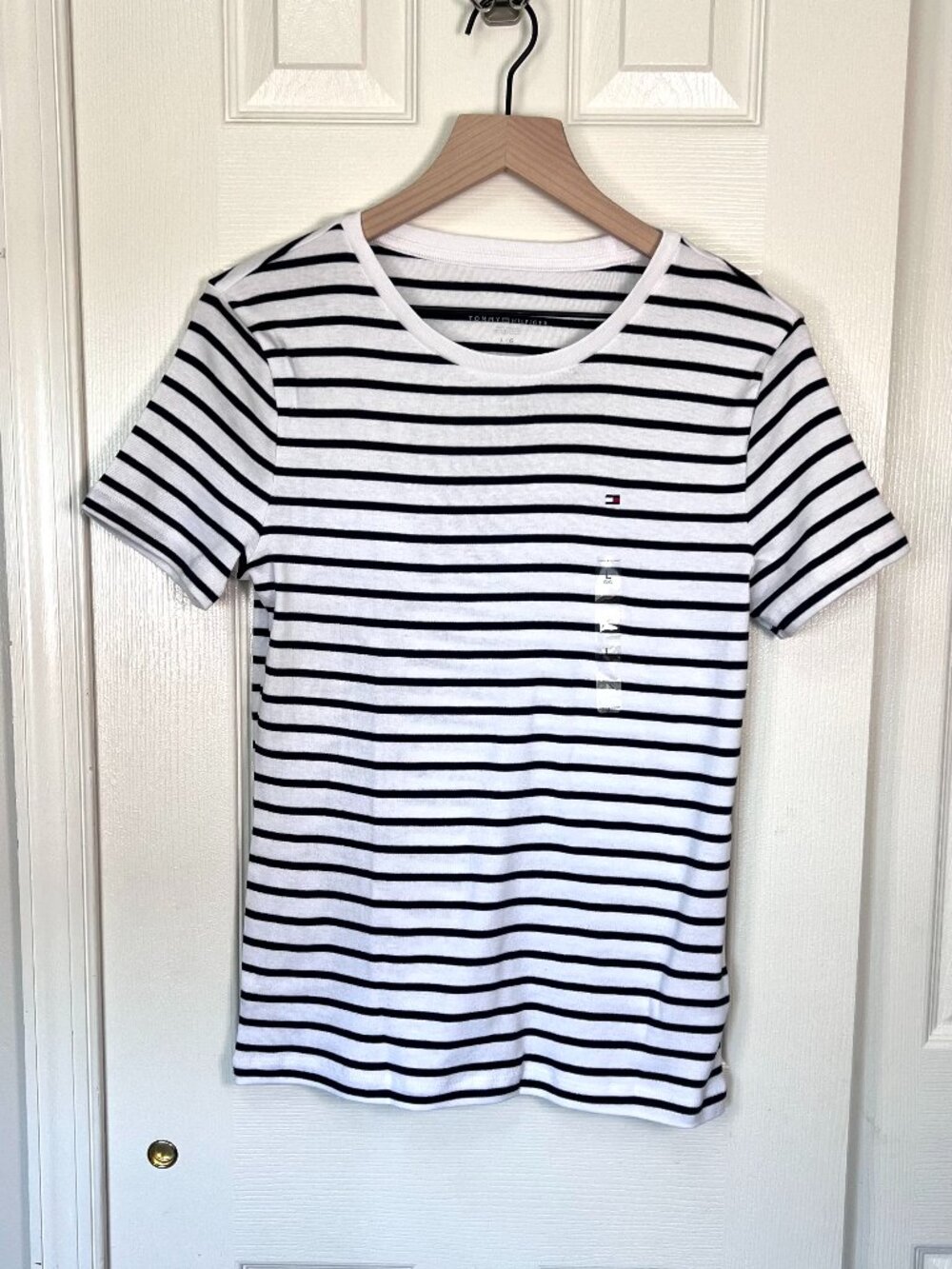 Tommy Hilfiger Black & White Striped Short Sleeve Tee Size Large NWT Preppy